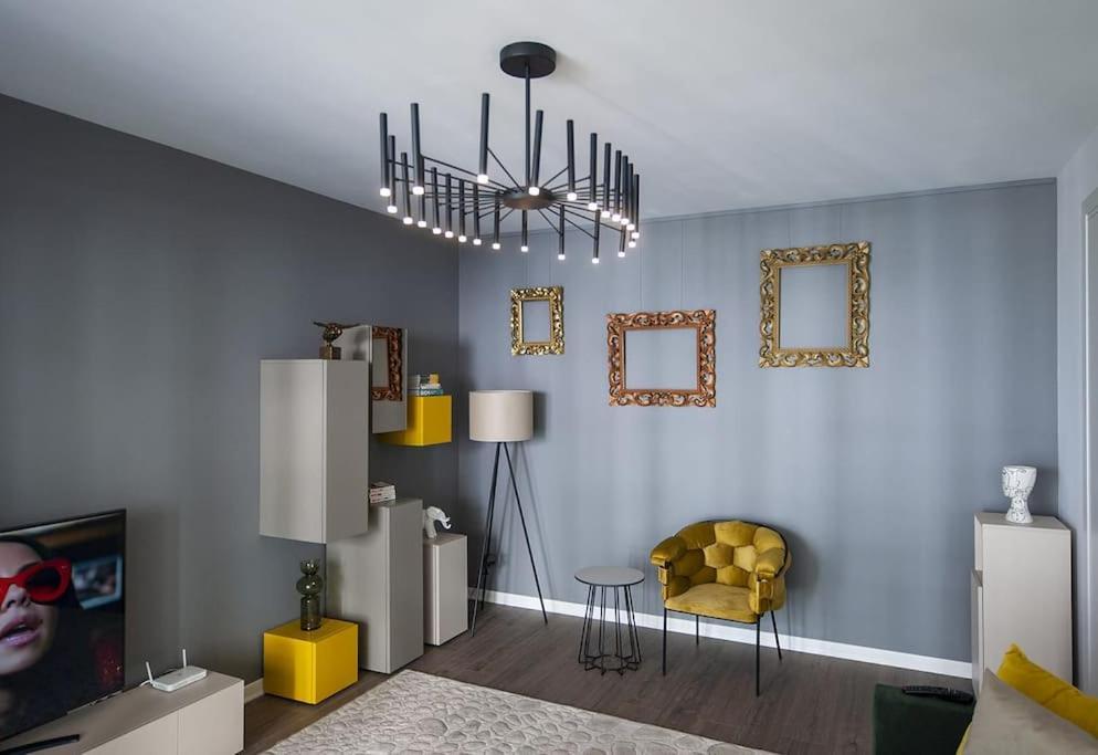 Apartament The Shades Of Grey 123 - Cloud9 - Pipera - Floreasca - Barbu Vacarescu Area Bucureşti
