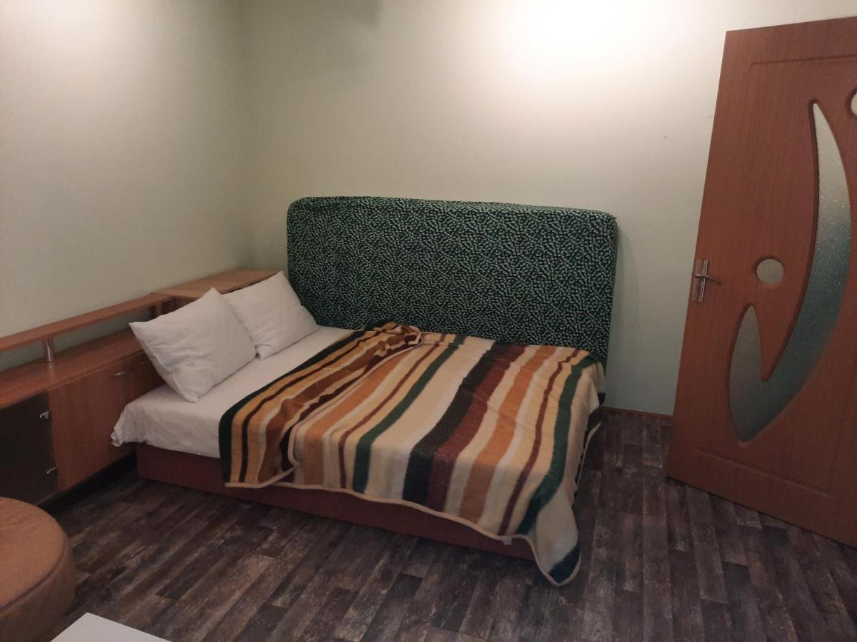 Apartamento Apt 2 Non Party And Free Wifii *