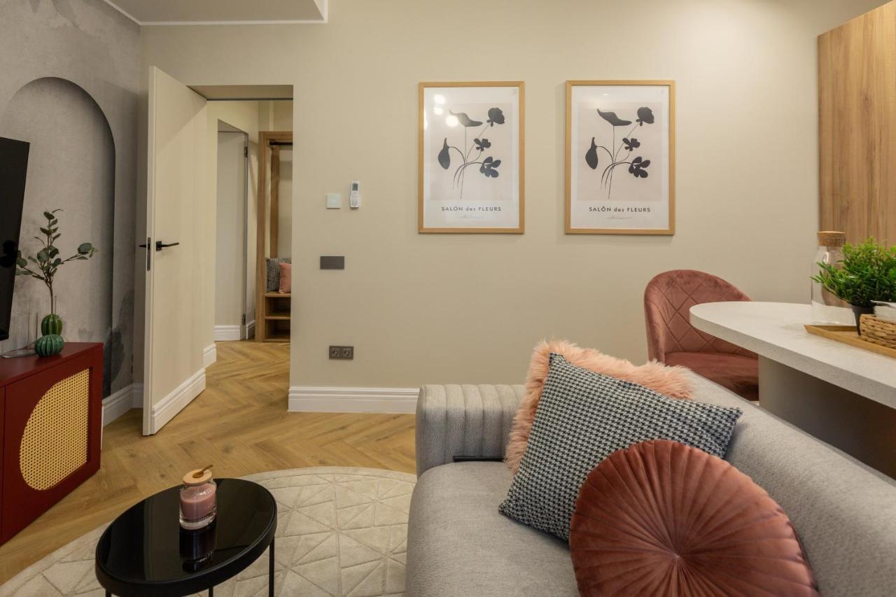 Stylish Ruby 1br - Old Town Urban Oasis Apartment *