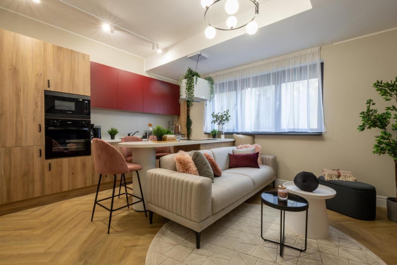 Stylish Ruby 1br - Old Town Urban Oasis * Bucharest