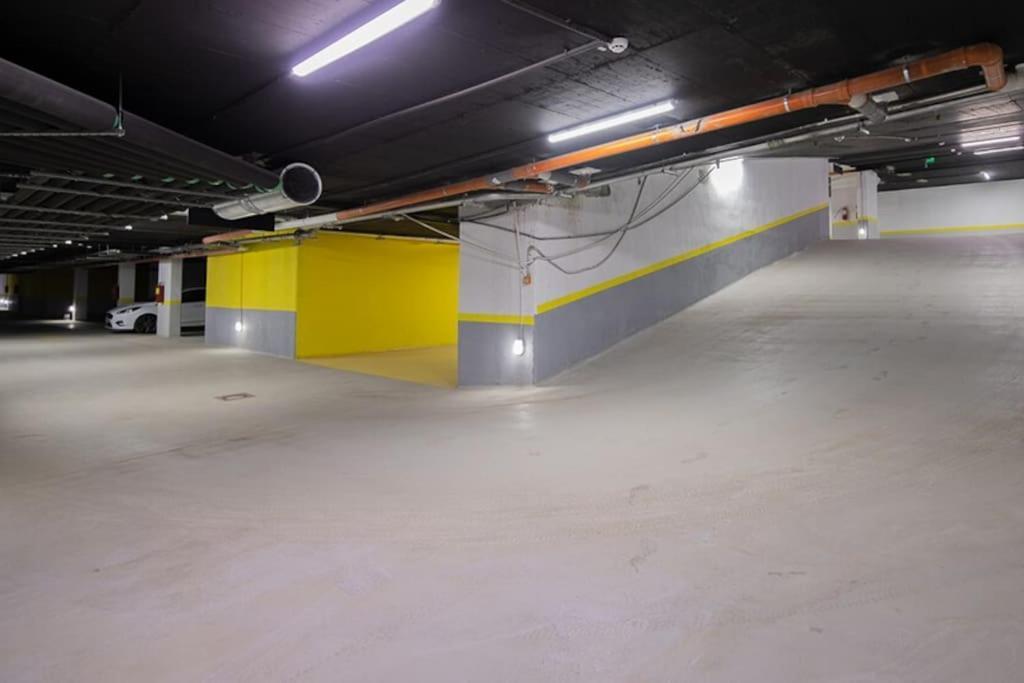 The Shades Of Grey 123 - Cloud9 - Pipera - Floreasca - Barbu Vacarescu Area Apartament