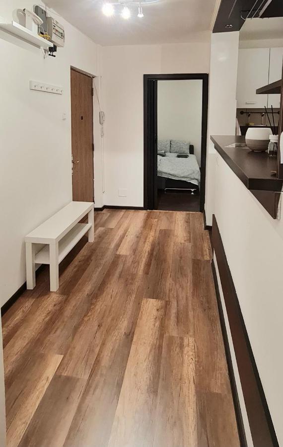 Alestal Arena Apartament *
