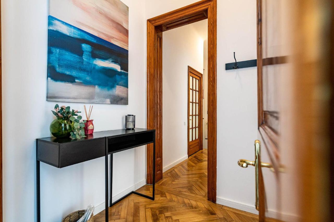 Apartament 2br Blue Cloud In The Centre Bucureşti
