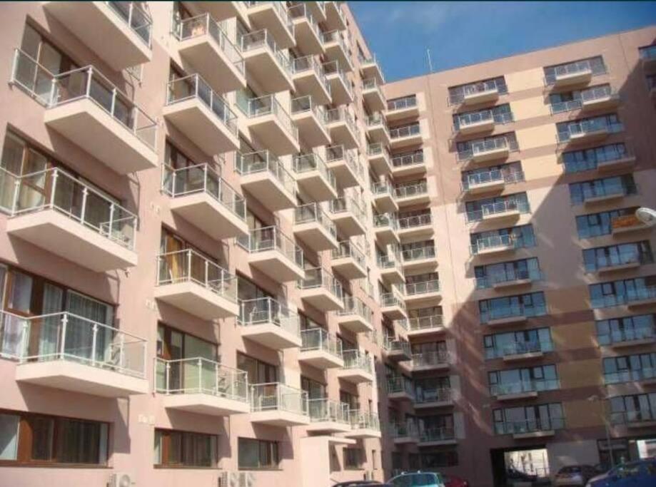 Serenity Sunrise Apartamento *