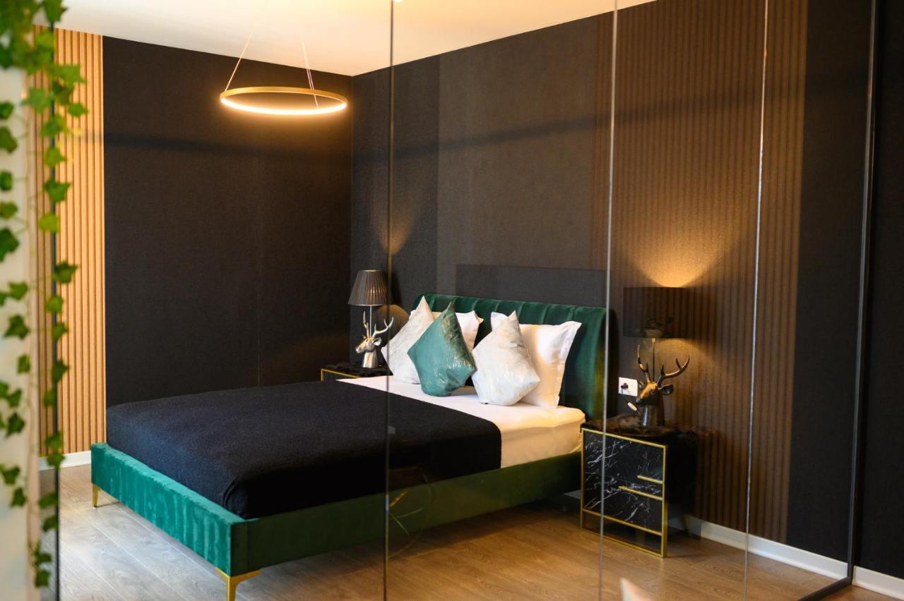 North Twin Apartment *