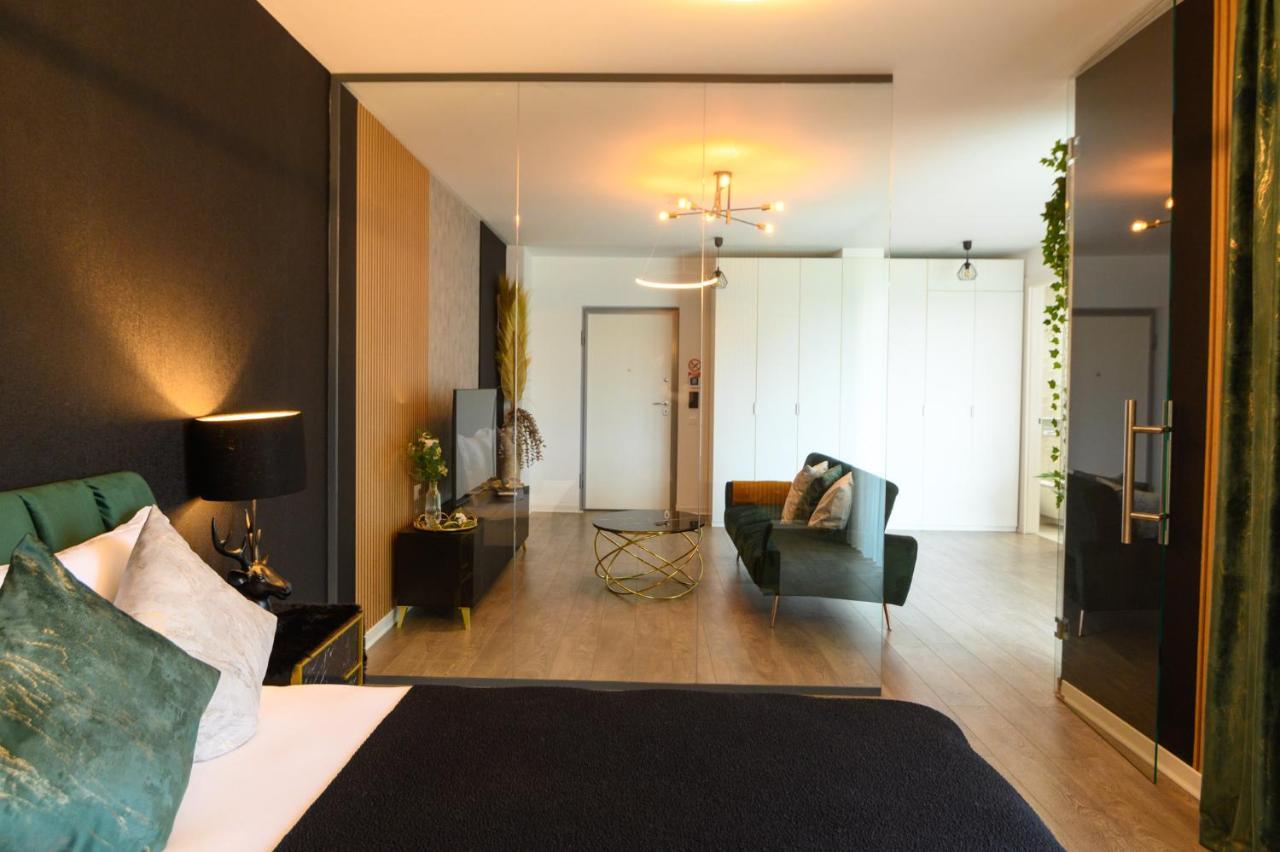 North Twin Apartment *