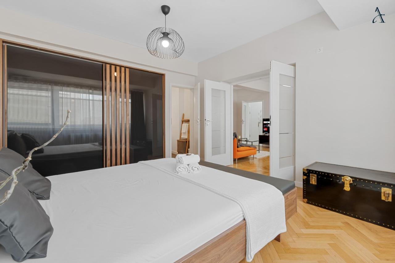 Apartment Rentforcomfort Coquette 1bdr Calea Victoriei Bucharest