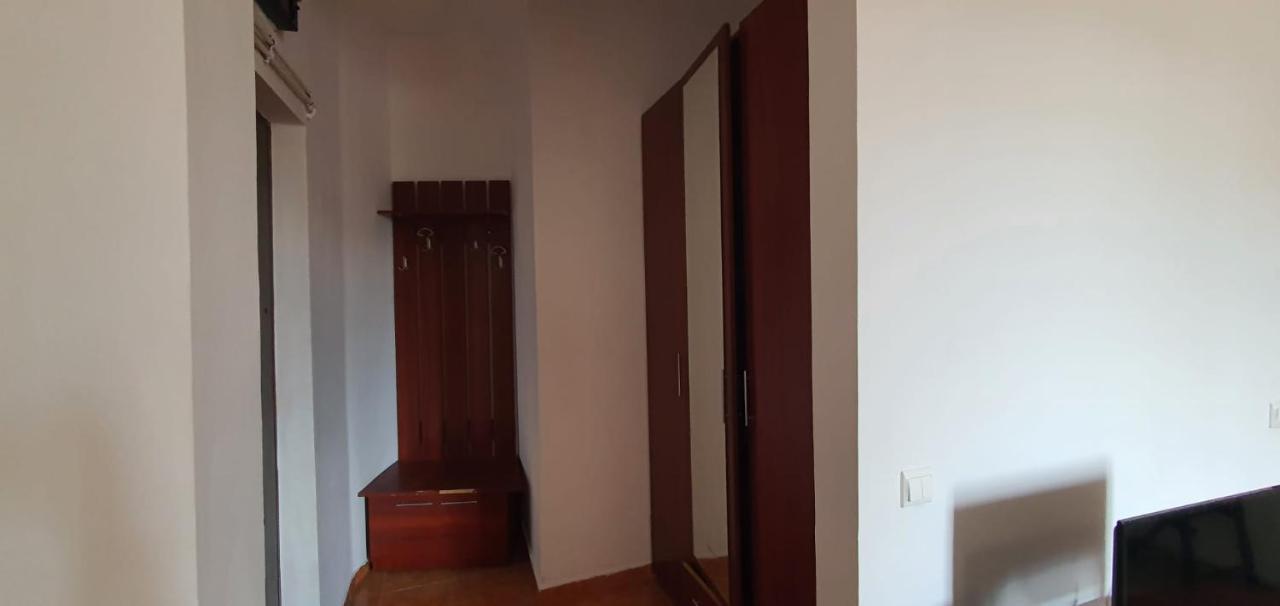 City Center Majestic Studio *
