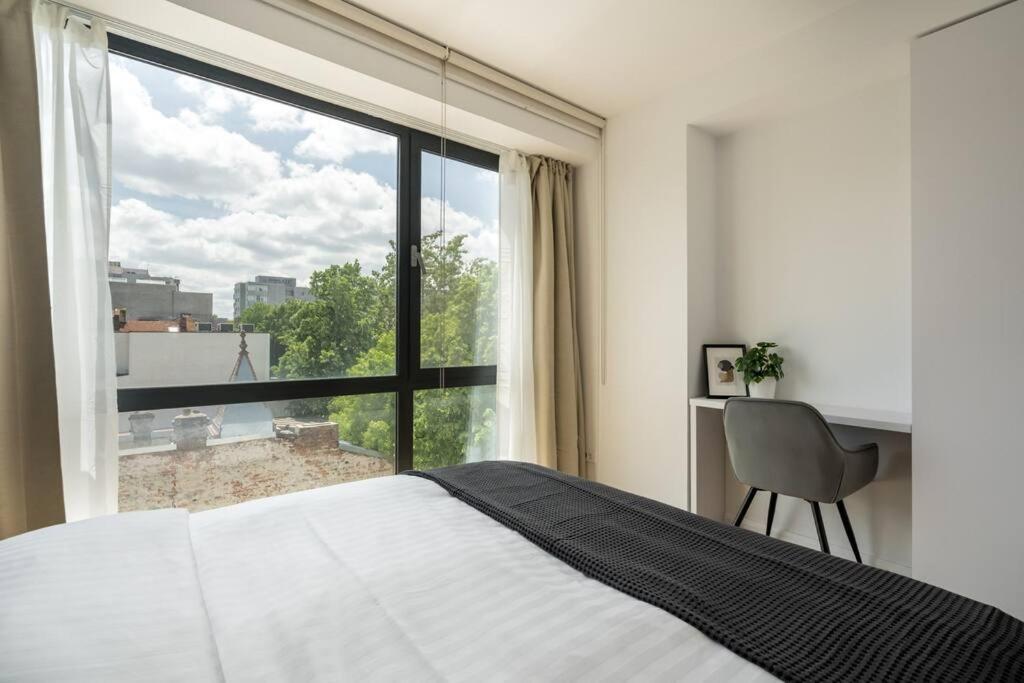 Luxurious New Penthouse + Parking