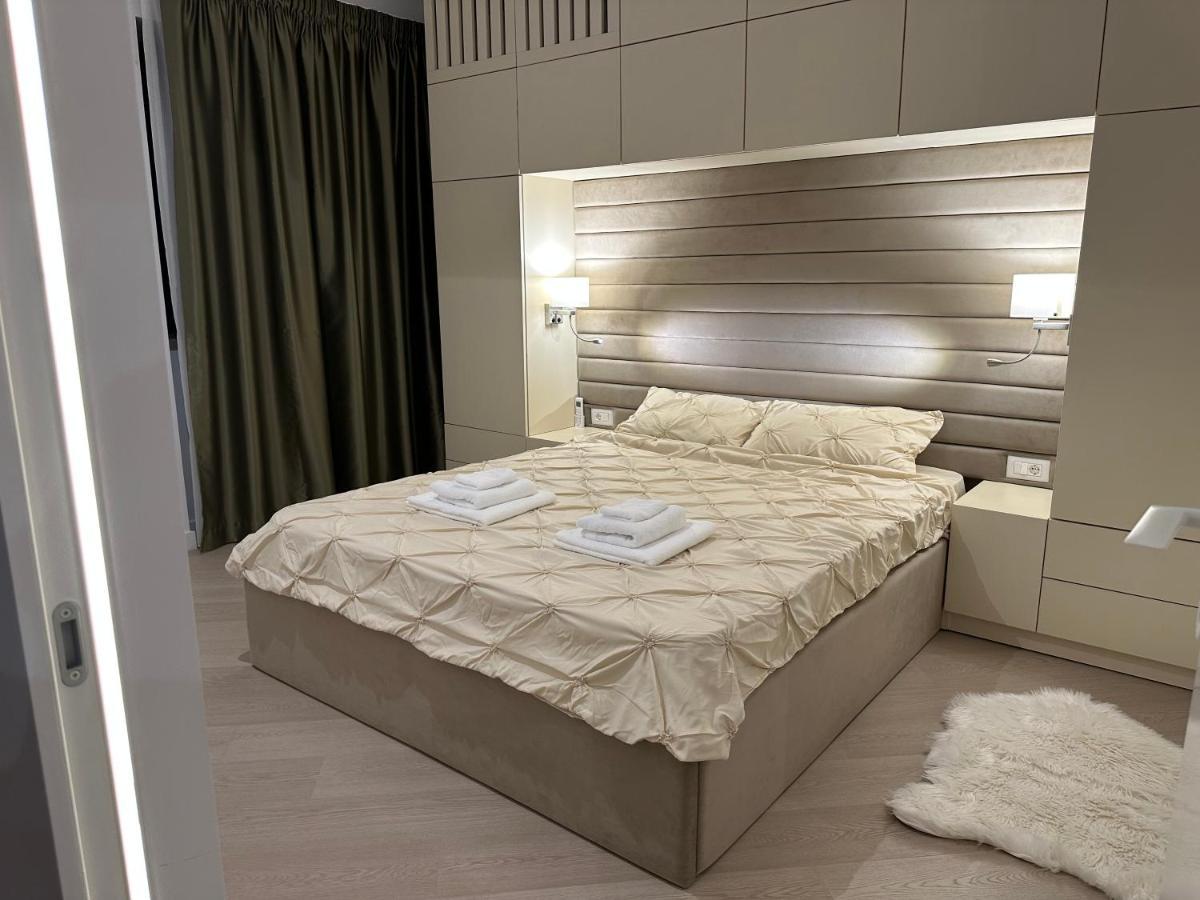 Cortina North 10th Floor And Parking *