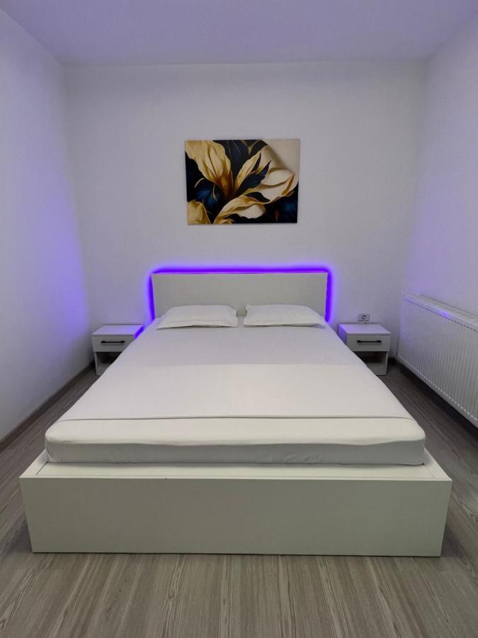 Hiro Apartment