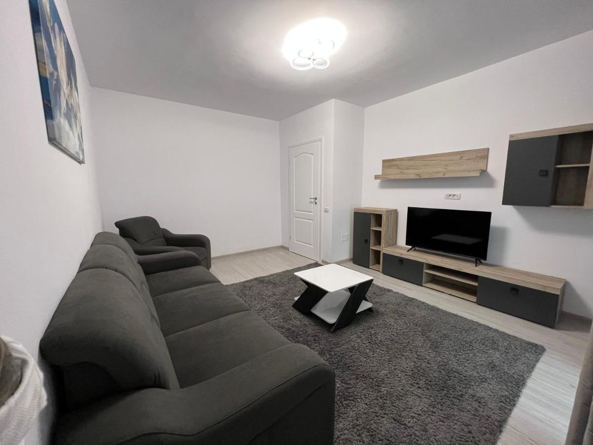 Hiro Apartment