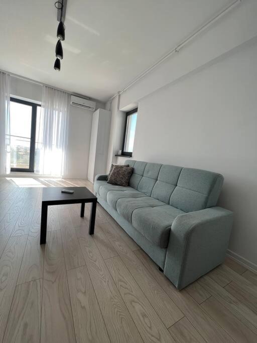 Apartment West
