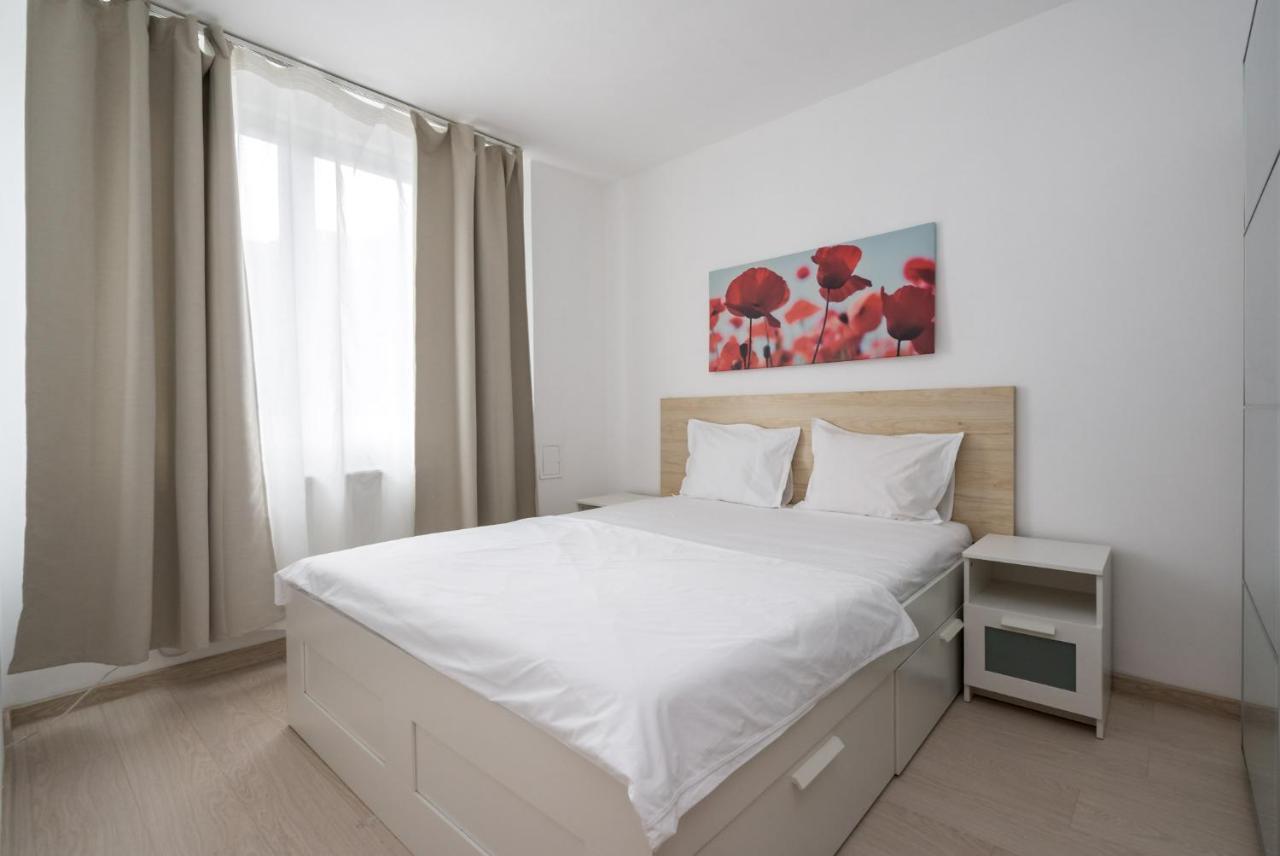 Balcescu No. 33 Apartment