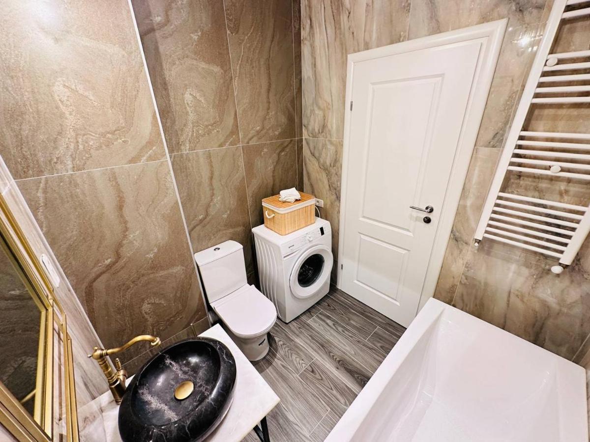 Happy - Near Arenas & Unirii - Rh Living Apartment