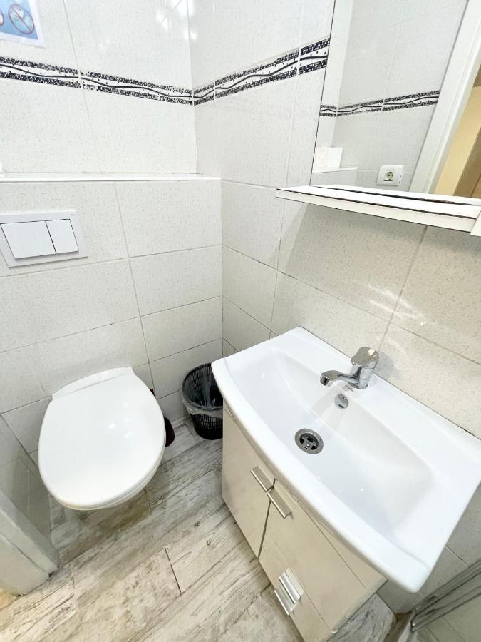 Apartament Metropolitan Retreat - Half Ground Level With Windows - Demisol