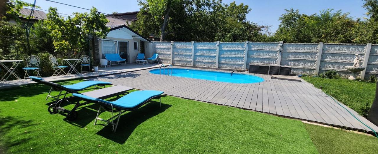 Morii Pool Pousada Bucareste