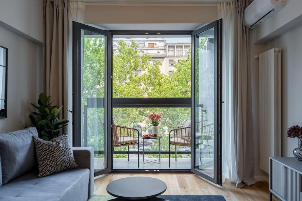 Apartment Sunny 2br Flat - Location - 3 Balconies *