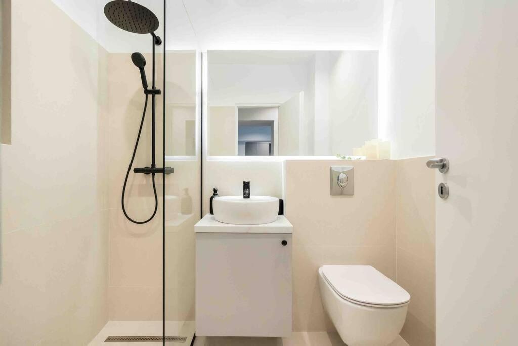 Apartment Sunny 2br Flat - Location - 3 Balconies *