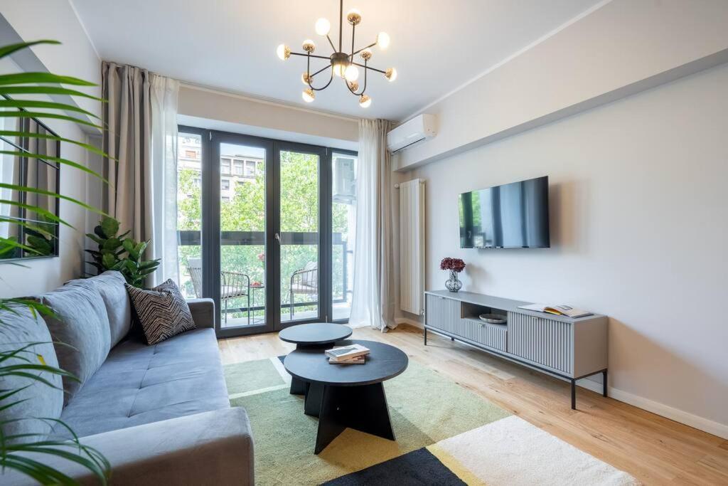 Sunny 2br Flat - Location - 3 Balconies Apartment Bucharest