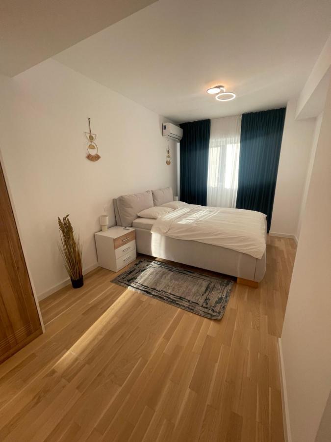 Apartment C-entral With Private Parking *