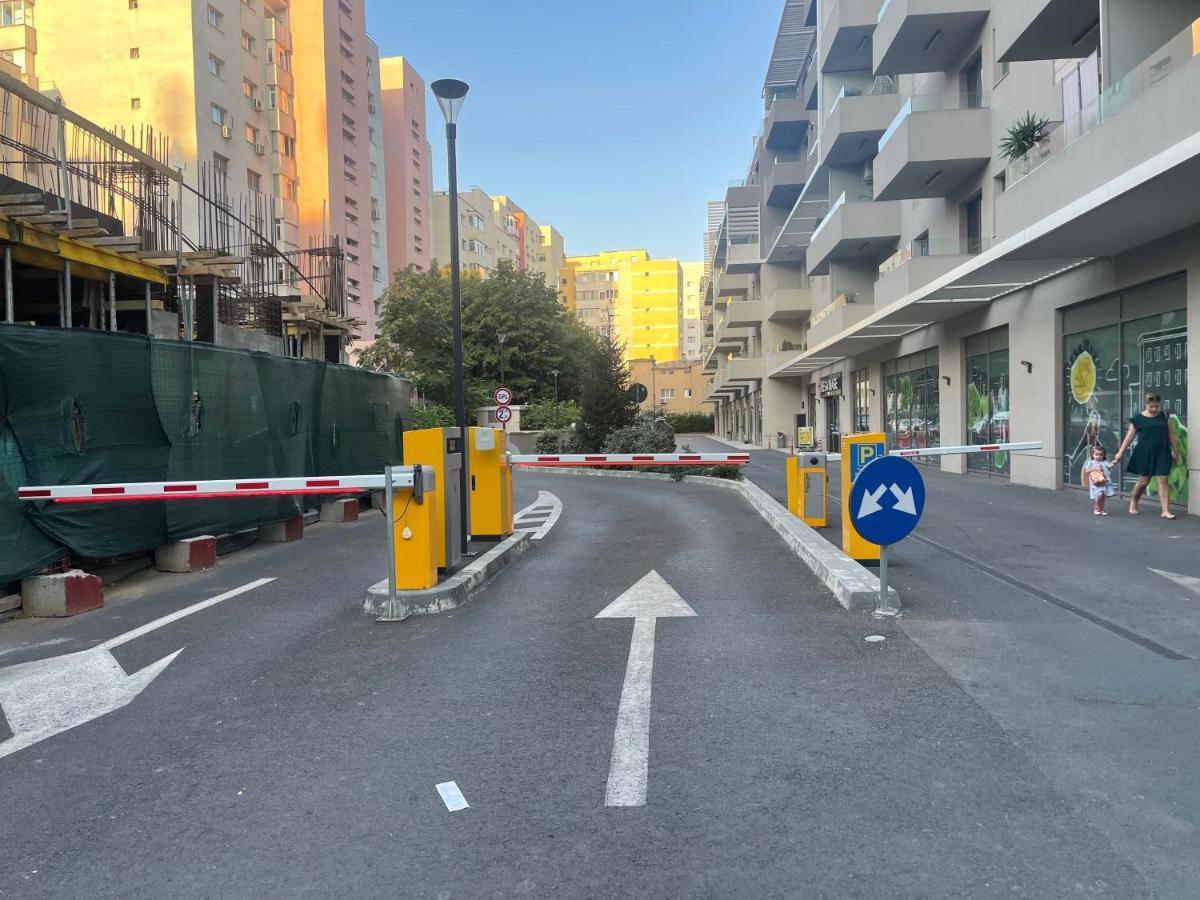 Apartment C-entral With Private Parking Bucharest