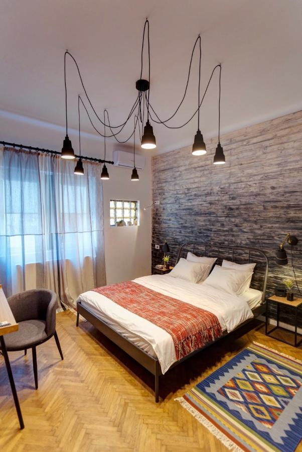 Hostello * Bucureşti