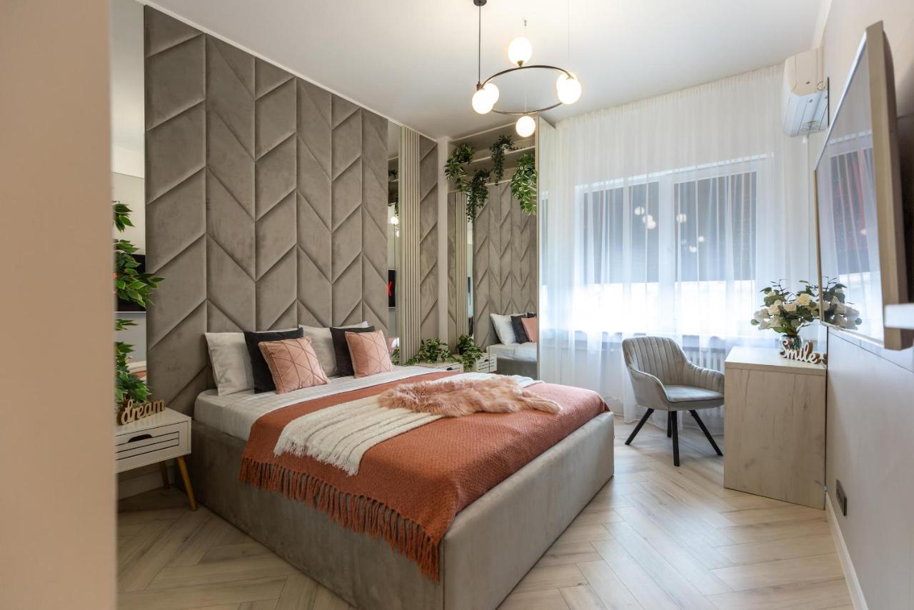 Wonderful 1br By Dambovita River: Old Town Bliss * Bucharest
