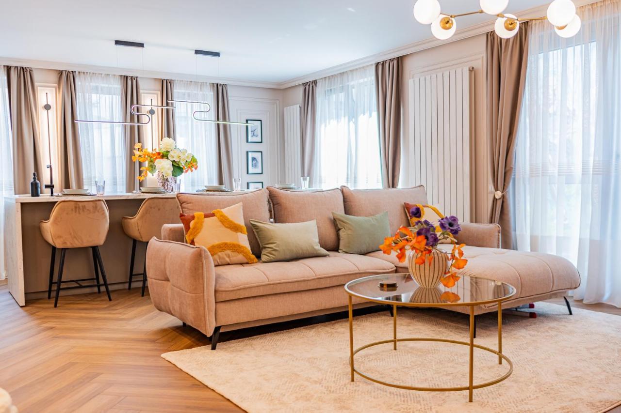 Apartament Pink Perfection - One-bedroom Gemstone Oasis Bucureşti