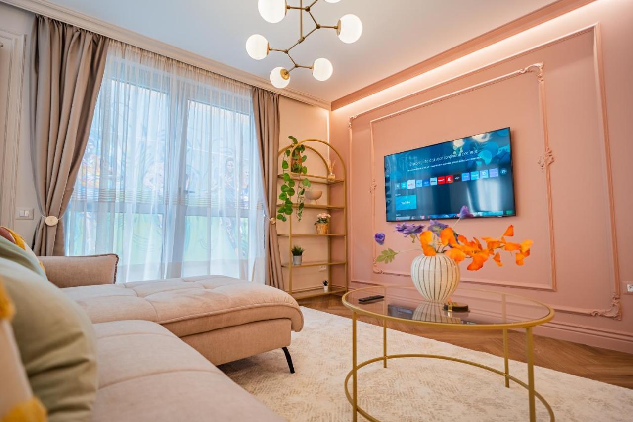 Pink Perfection - One-bedroom Gemstone Oasis Bucureşti