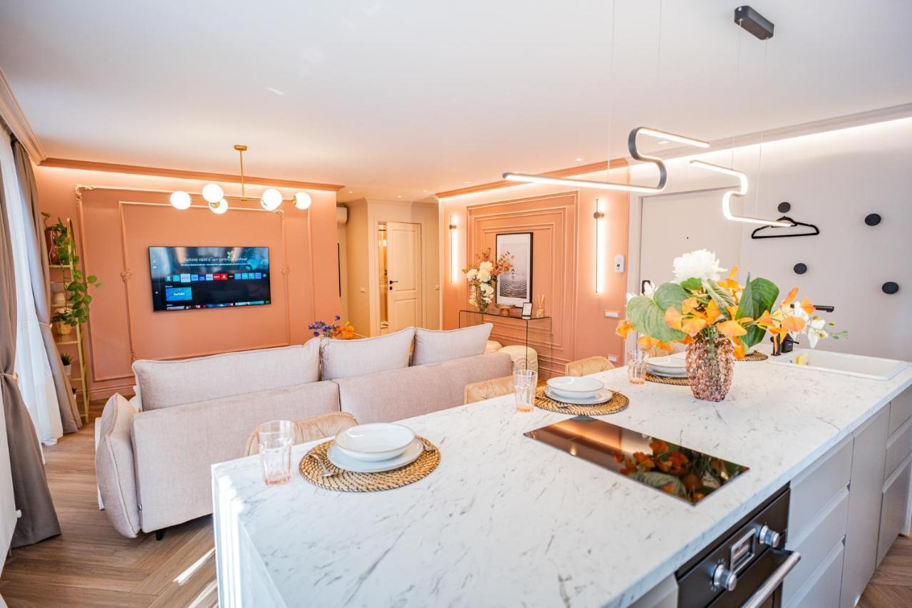 Pink Perfection - One-bedroom Gemstone Oasis