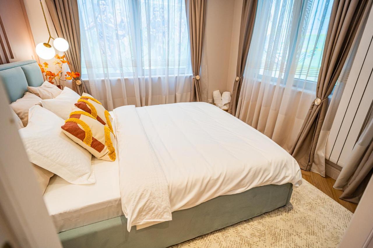 Pink Perfection - One-bedroom Gemstone Oasis Apartament *