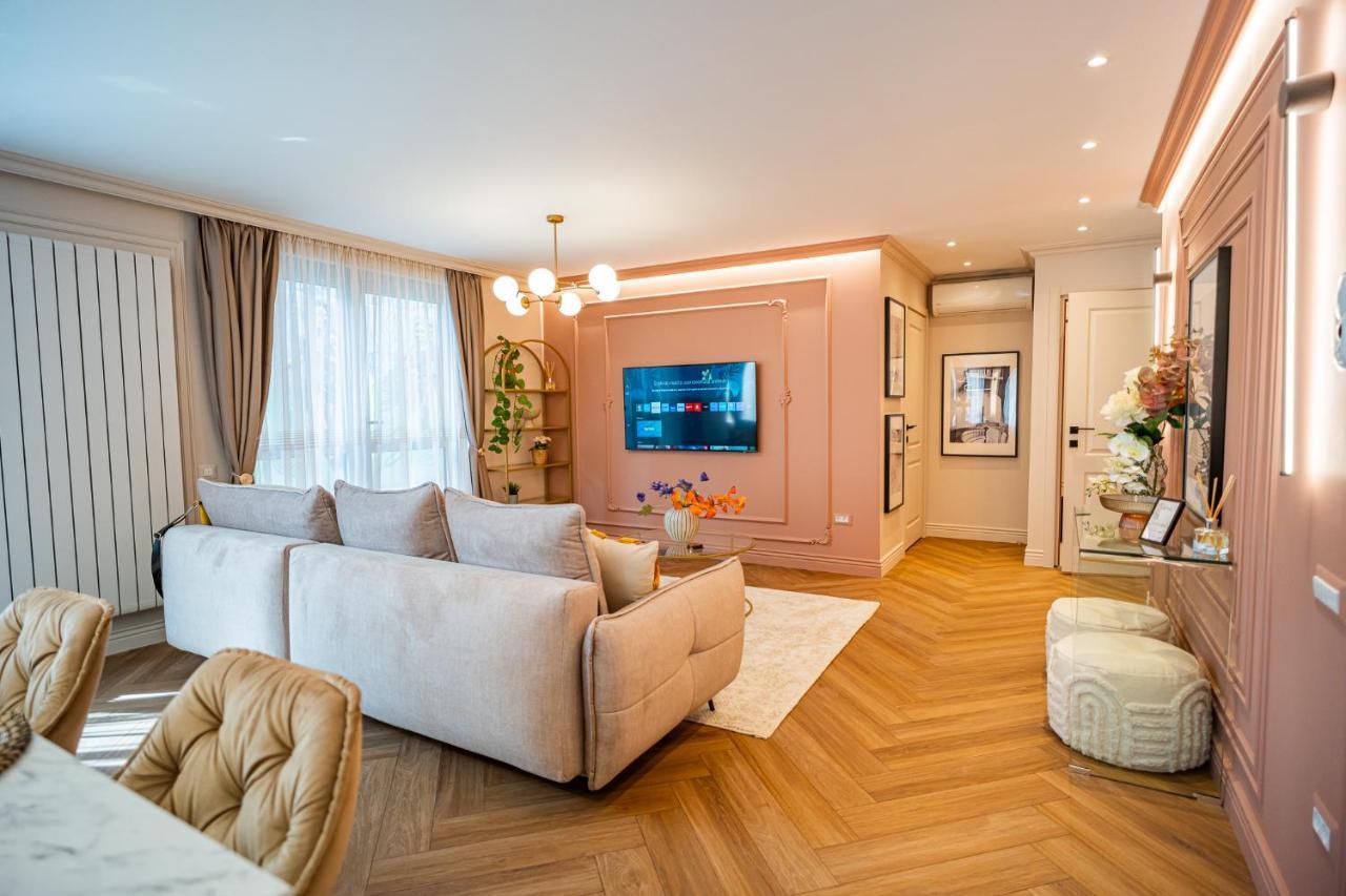 Apartament Pink Perfection - One-bedroom Gemstone Oasis Bucureşti