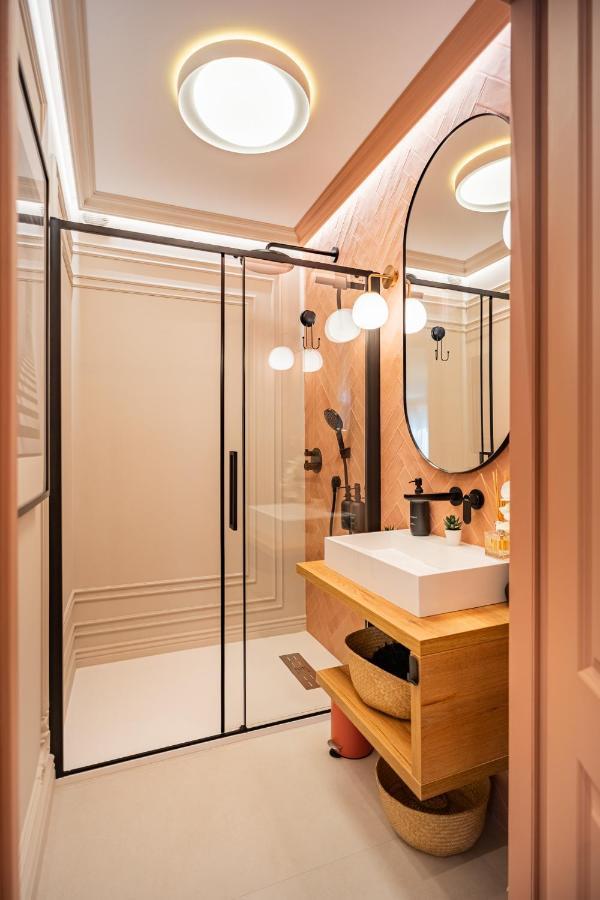 Apartament Pink Perfection - One-bedroom Gemstone Oasis