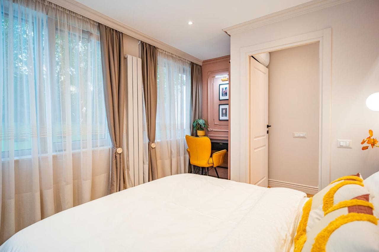 Pink Perfection - One-bedroom Gemstone Oasis Apartament Bucureşti
