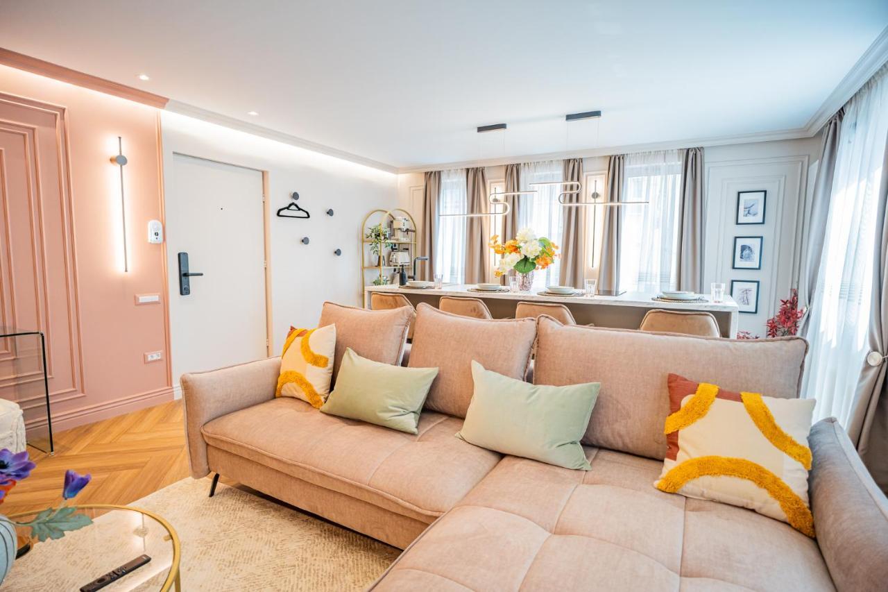 Apartament Pink Perfection - One-bedroom Gemstone Oasis