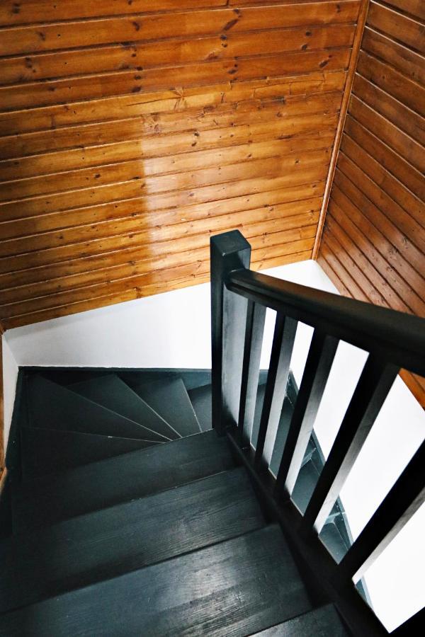 Mansion 10 Bucureşti