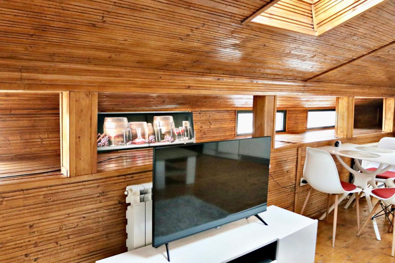 Apartament Mansion 10 Bucureşti