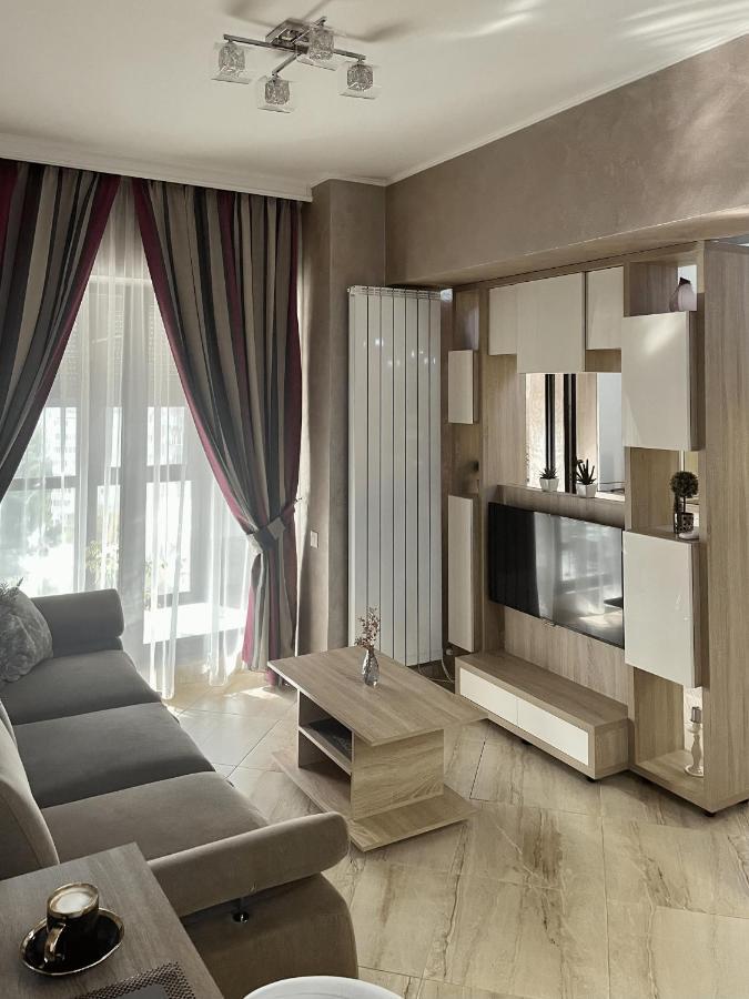 Away From - Dristor Apartment