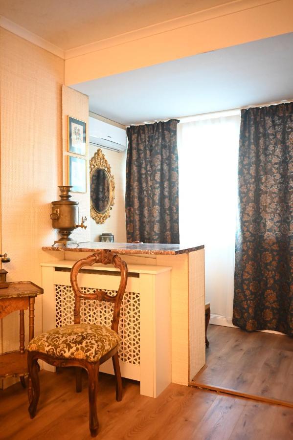 Amelie - Dreamy Designer Studio - Neoclassic Design Apartamento Bucareste
