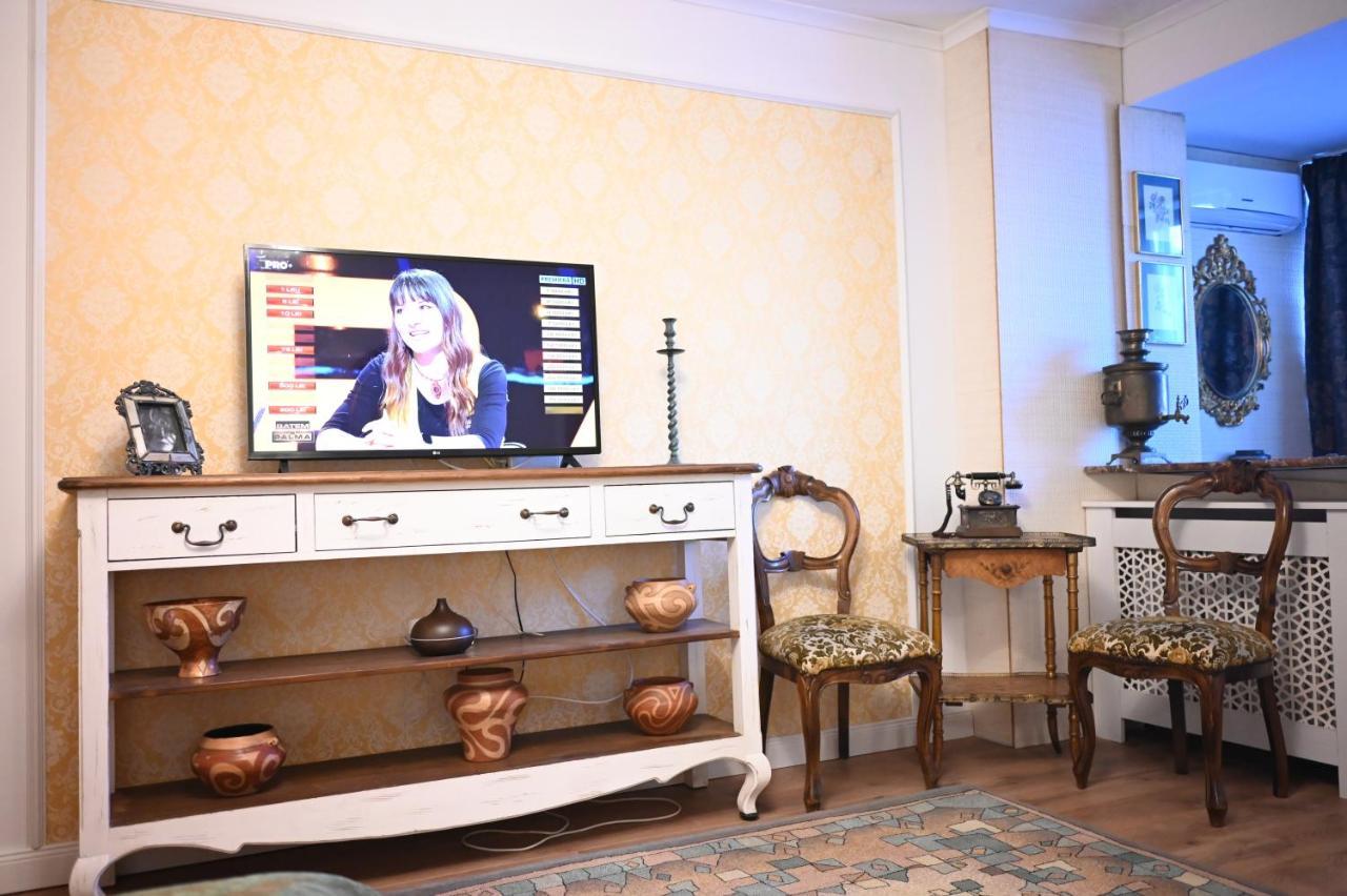 Amelie - Dreamy Designer Studio - Neoclassic Design Bucareste