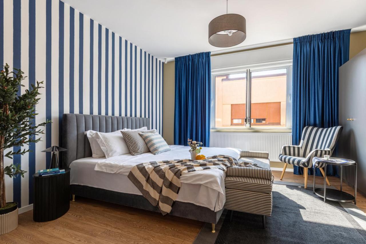 Apartment Holt - Dolce In Napoli Bucharest
