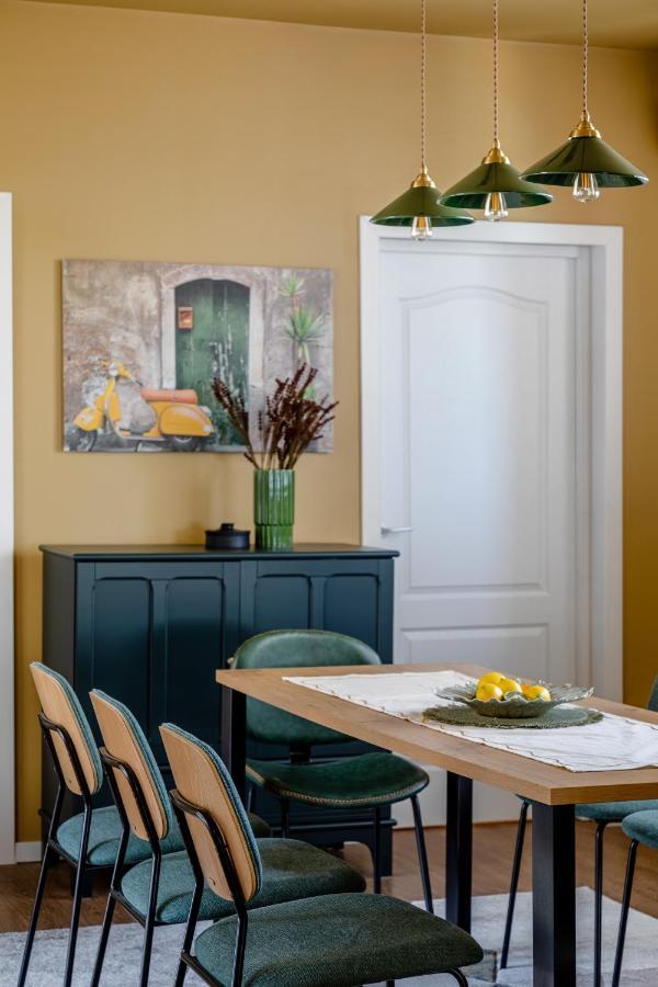 Apartment Holt - Dolce In Napoli Bucharest