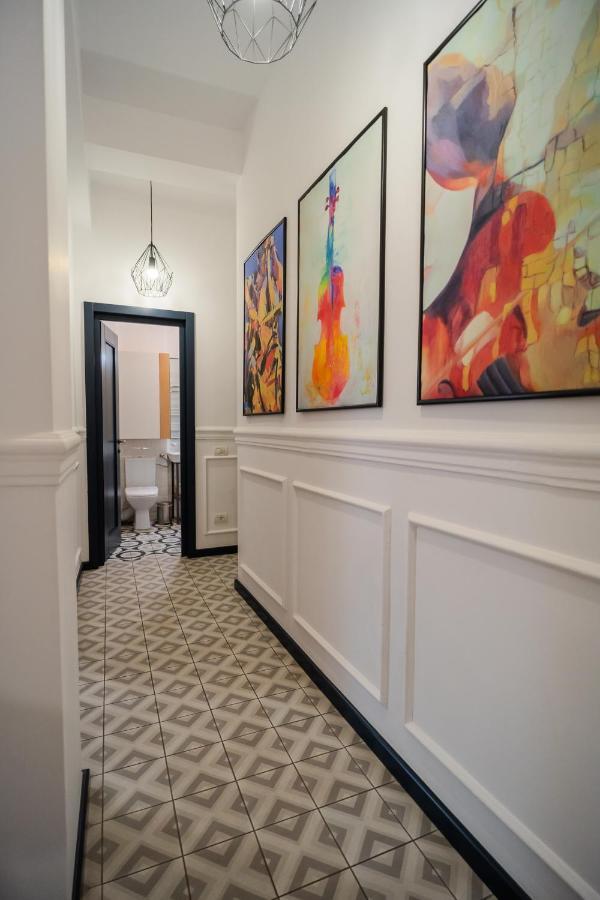 Historic Charm Meets Modern Comfort: Athenaeum 2br Bucharest