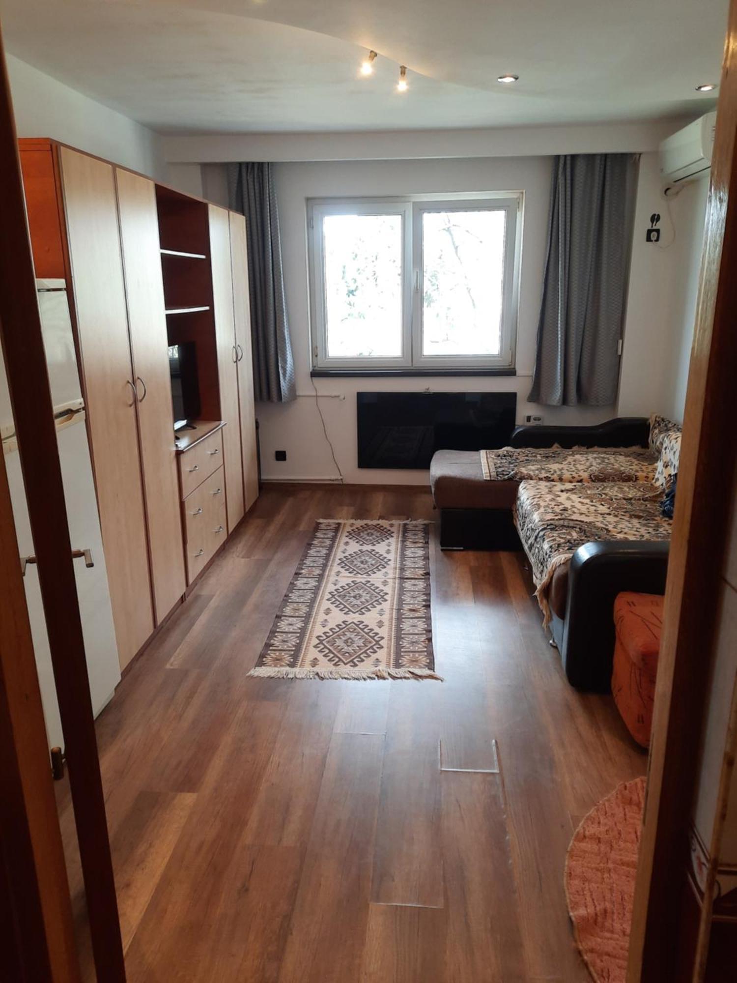 Apartment Like