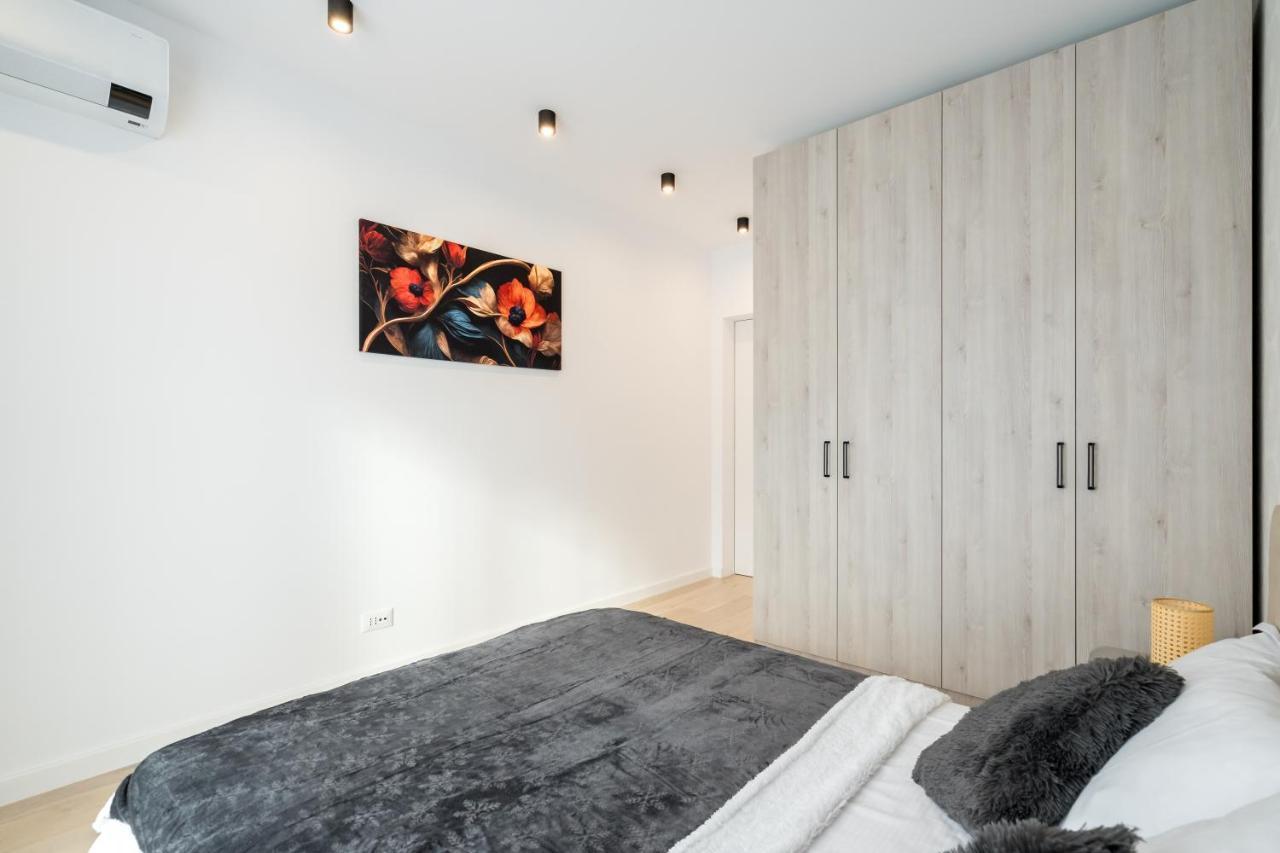 Sunset Cozy Pipera Business Center * Bucureşti