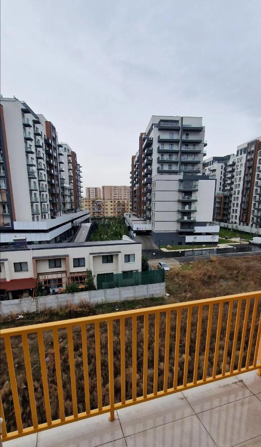 Titan 4 Residance Apartment
