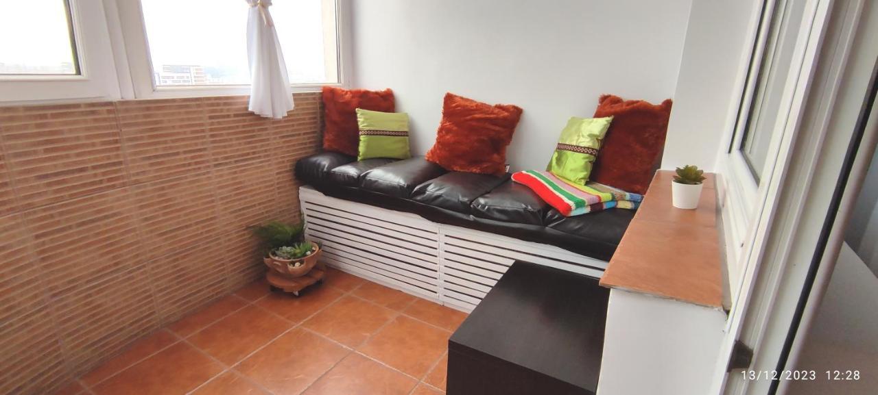 Apartament Platinum - Cu 3 Camere, 2 Dormitoare, 2 Bai, Bucatarie Complet Utilata, 2 Balcoane Bucureşti