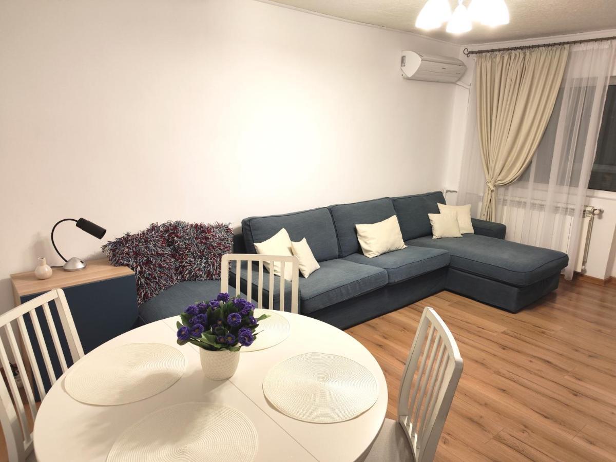 Platinum - Cu 3 Camere, 2 Dormitoare, 2 Bai, Bucatarie Complet Utilata, 2 Balcoane Apartament *
