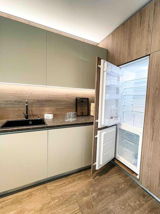 Apartment Glamorous 1br W/free Parking *